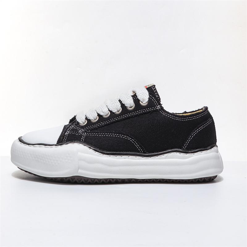 2026 Chaussures de Skate Basses Mode pour Hommes Femmes, Tendance Street Chaussures Couple Antidérapantes Résistantes à l'Usure Baskets Quotidiennes 37 noir - noir - EU